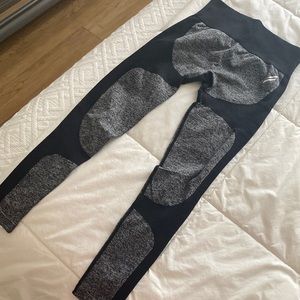 Like new workout leggings